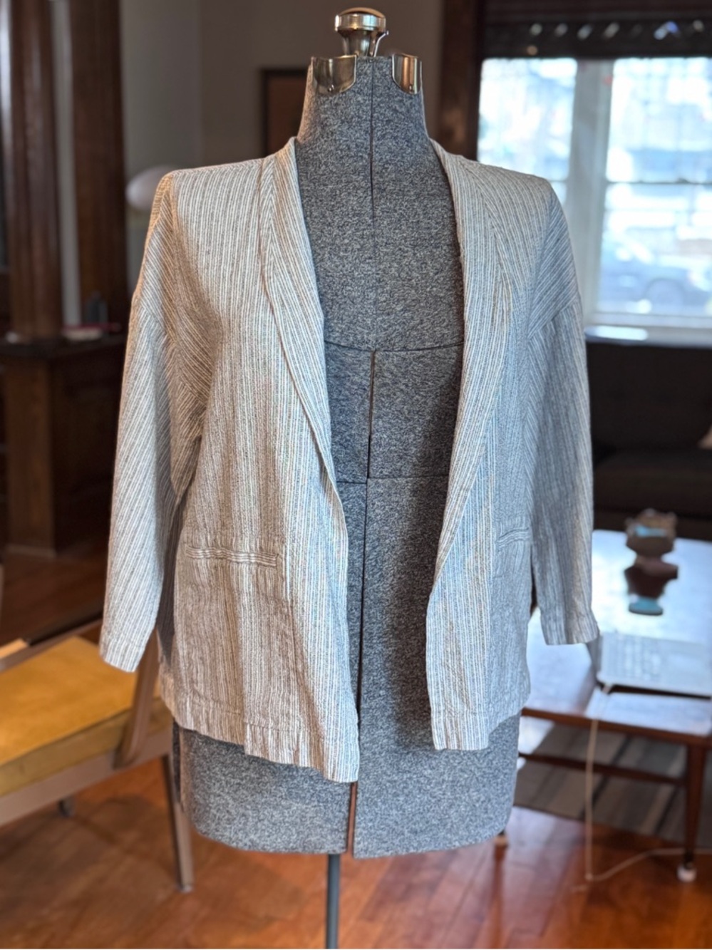 Eileen Fisher Open Front Cream and Black 3/4 sleeve Linen Jacket in EUC Sz L